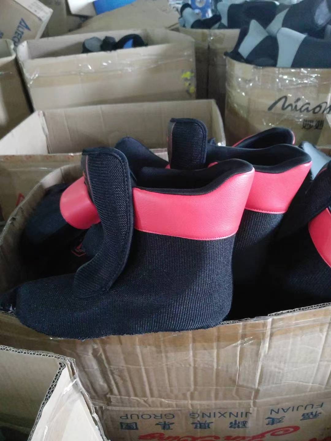 Black and red Inner Sleeve replacement liner for jump shoes