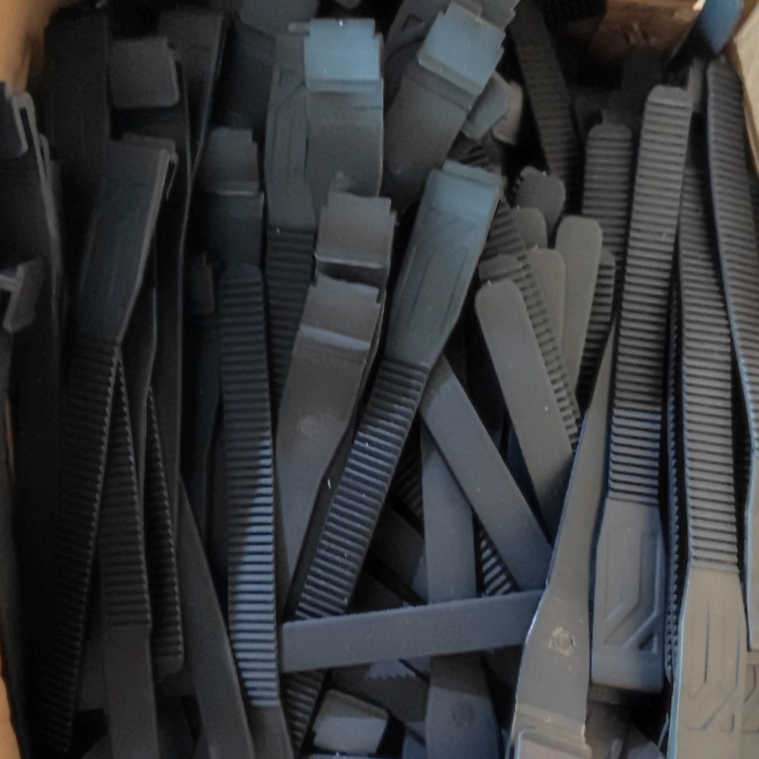 Bulk black Strap replacement stock