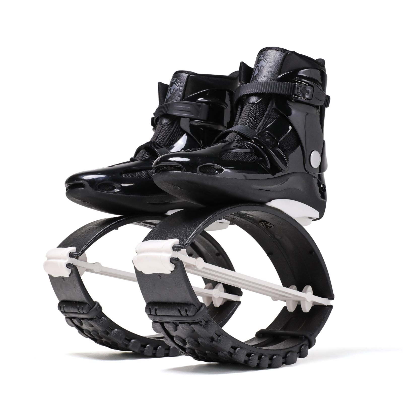Real side-view pair photo of TL-02 black and white jump shoes for supplier model confirmation